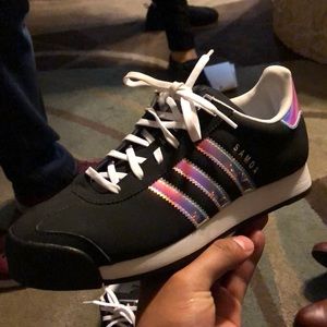 Adidas Samoa size 7